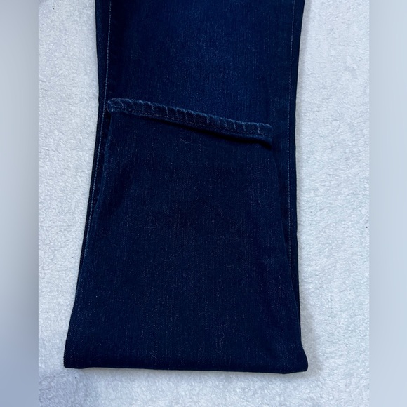 Athleta Dark Wash Tapered Slim Fit Jean - Size 10 (30”) - Picture 6 of 11